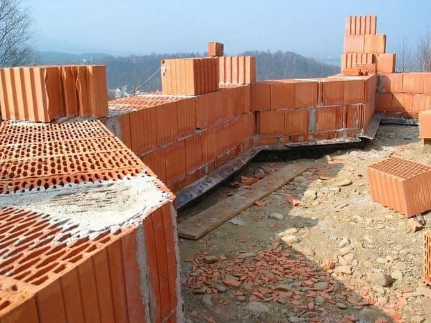 кирпичные дома